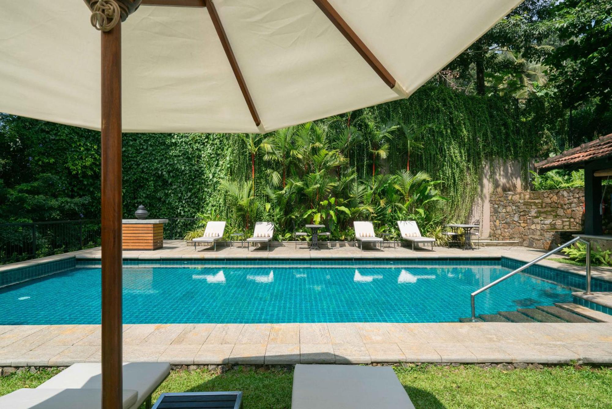 Taru Villas Kandy Bagian luar foto