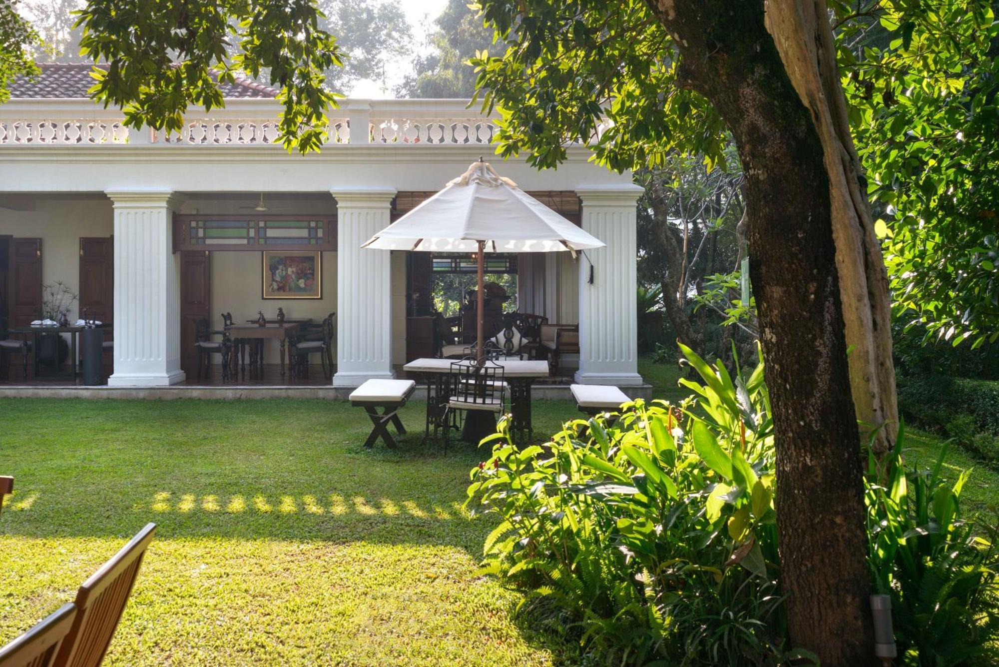 Taru Villas Kandy Bagian luar foto