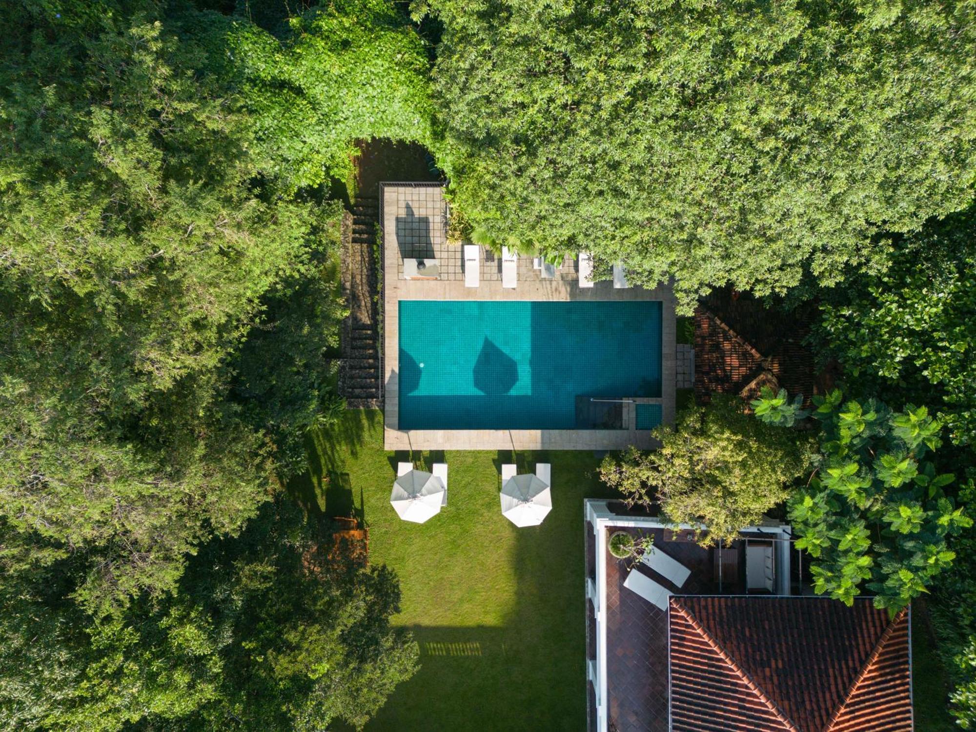 Taru Villas Kandy Bagian luar foto