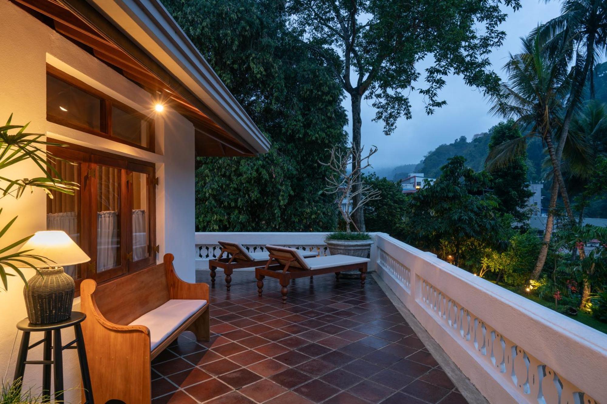 Taru Villas Kandy Bagian luar foto